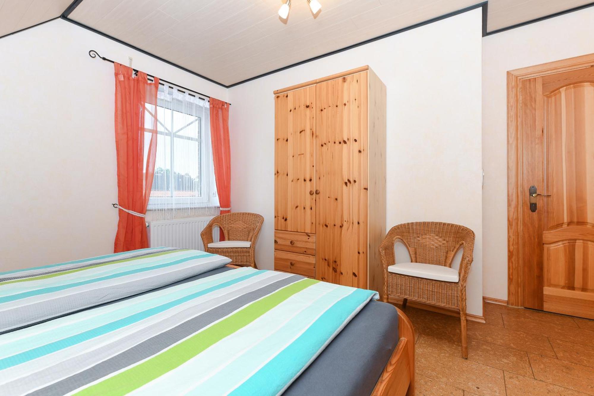 Ferienwohnungen Im Haus Flinthoern Neuharlingersiel Kültér fotó